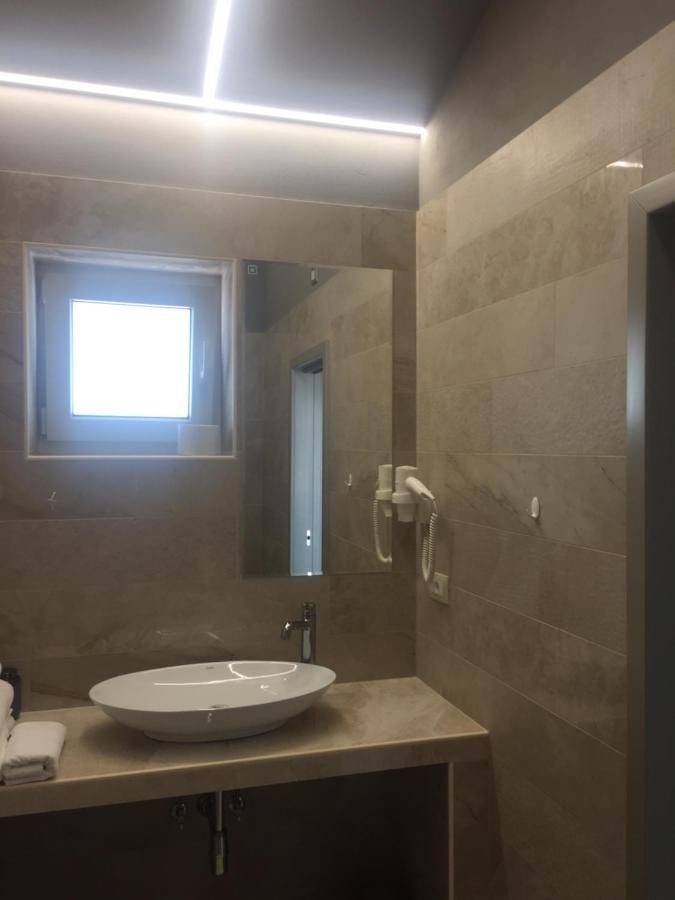Rooms And Apartments Lisjak コペル エクステリア 写真