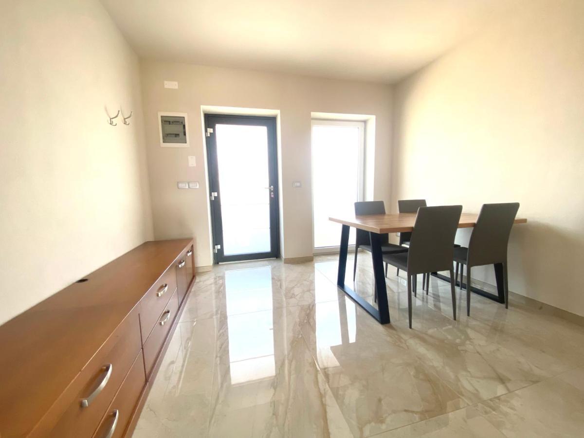 Rooms And Apartments Lisjak コペル エクステリア 写真