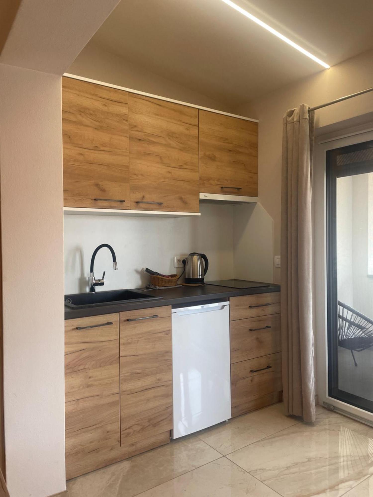 Rooms And Apartments Lisjak コペル エクステリア 写真